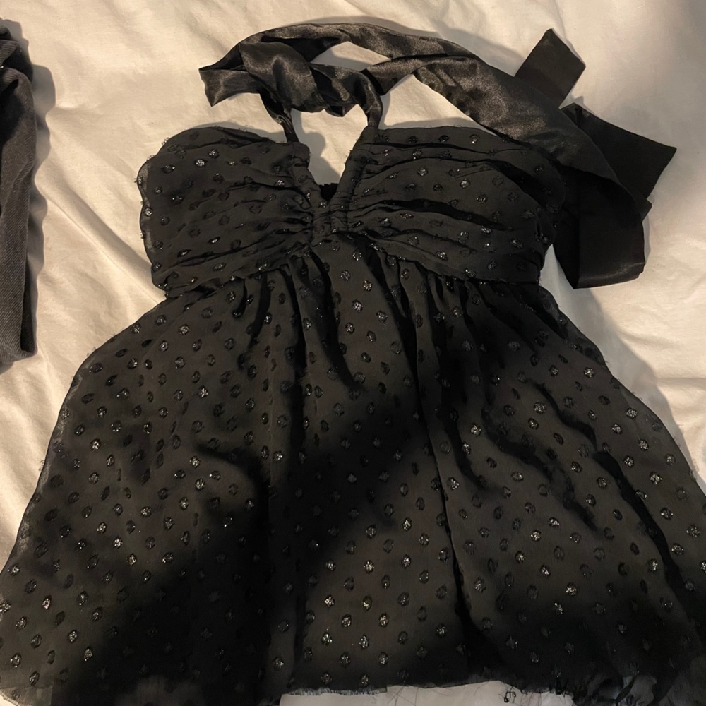 Black Strapless Top with Bow Detail